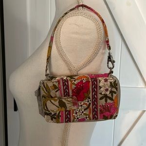 Vera Bradley Tea Garden wristlet